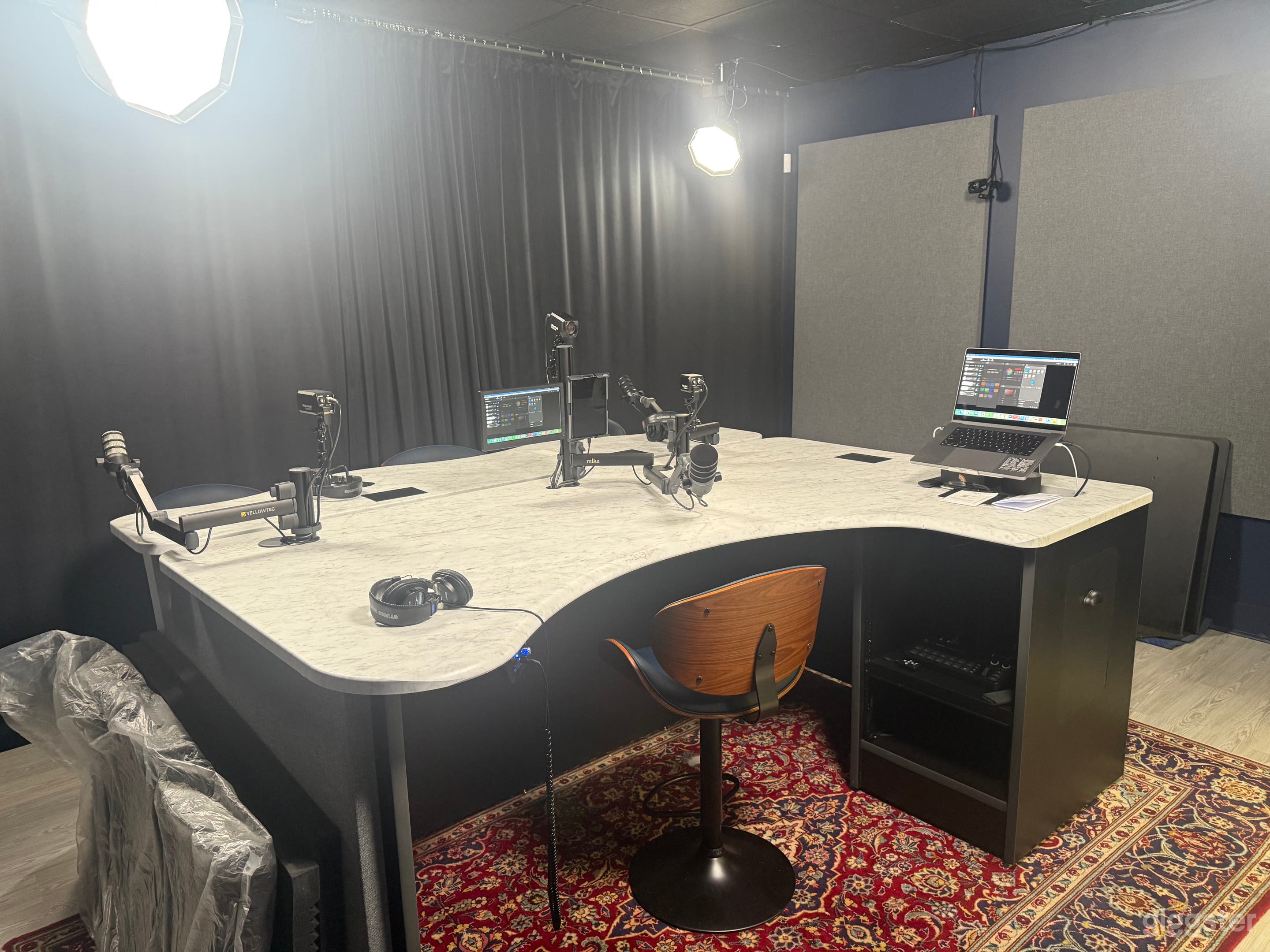 Professional Podcast & Broadcast Studio Photo 1