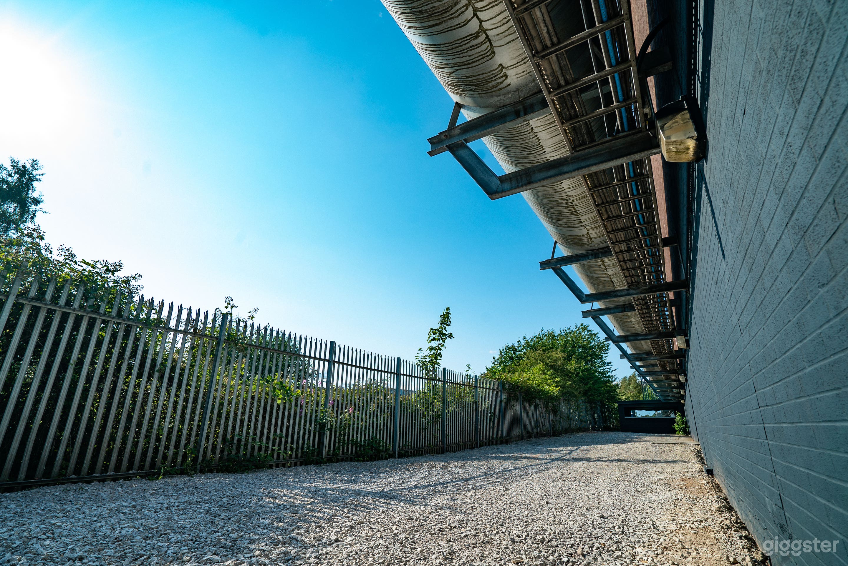 Large Outdoor Spa with Industrial Style DJ booth Photo 3