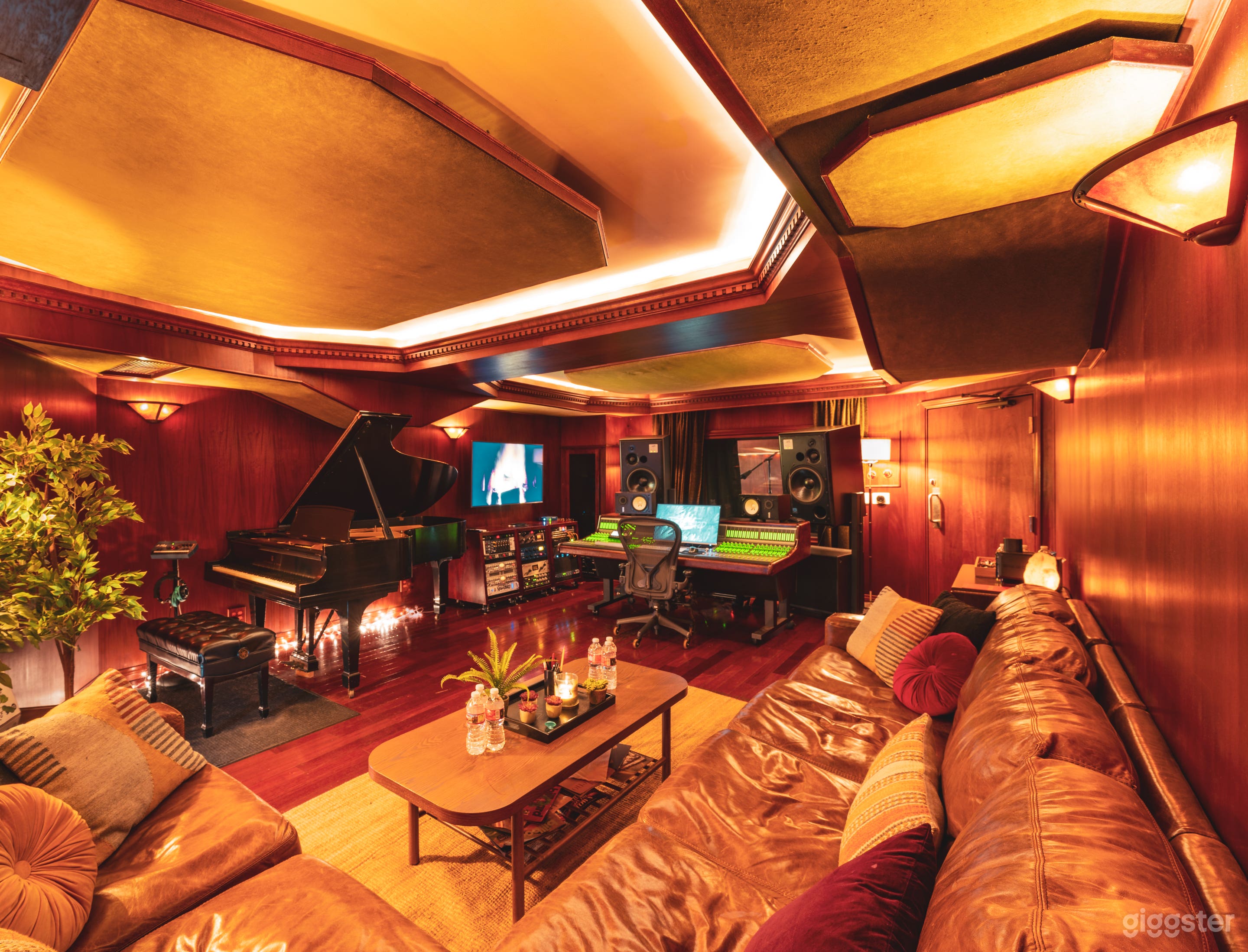 Studio B - Control Room