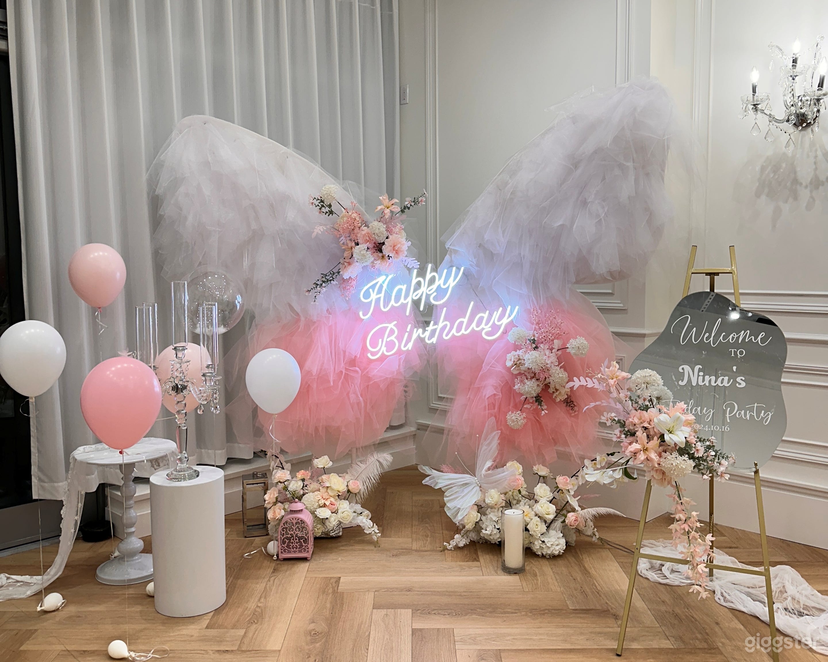 Contemporary Parisian Event Space Photo 3