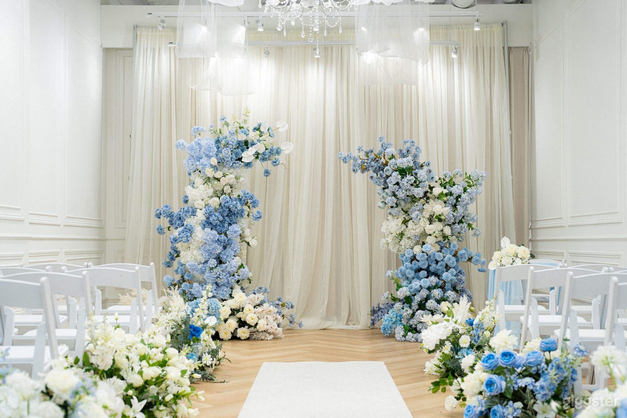 Contemporary Parisian Event Space Photo 2