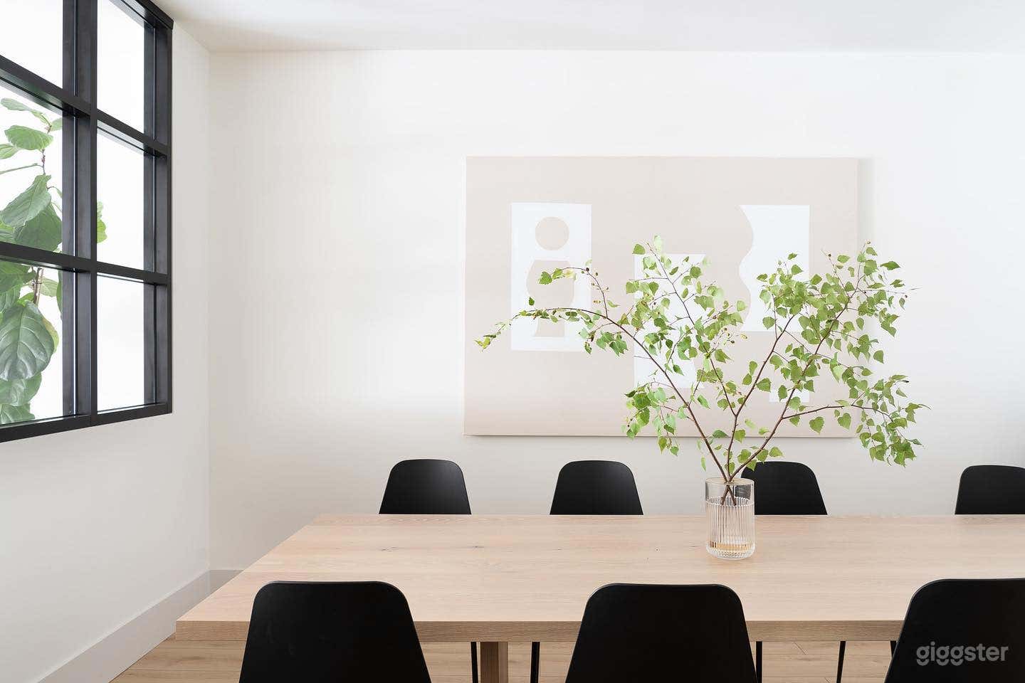 Beautiful Meeting Room in Downtown Abbotsford Photo 2