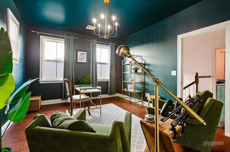  Elegant Uptown Event Space with a Versatile, Creative Atmosphere (Entire Property) 