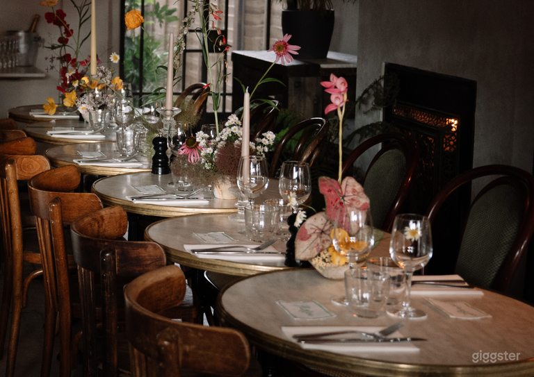  Private dining room event 