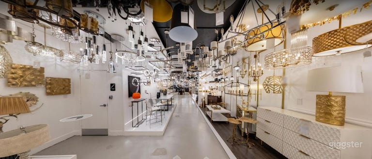  Elegant and Cozy Retail Store in Staten Island 