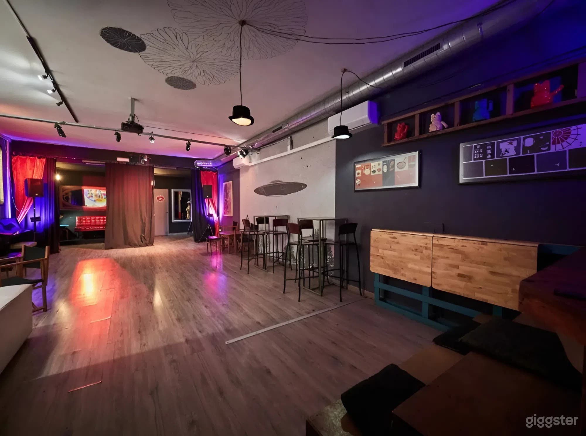 Espacio urbano artístico para eventos sociales y celebracion Foto 1