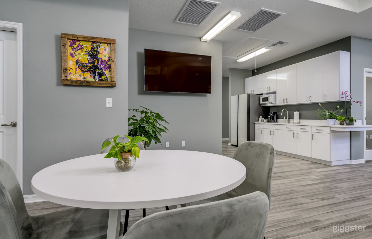 16-Person Meeting Room - Wesley Chapel Photo 3