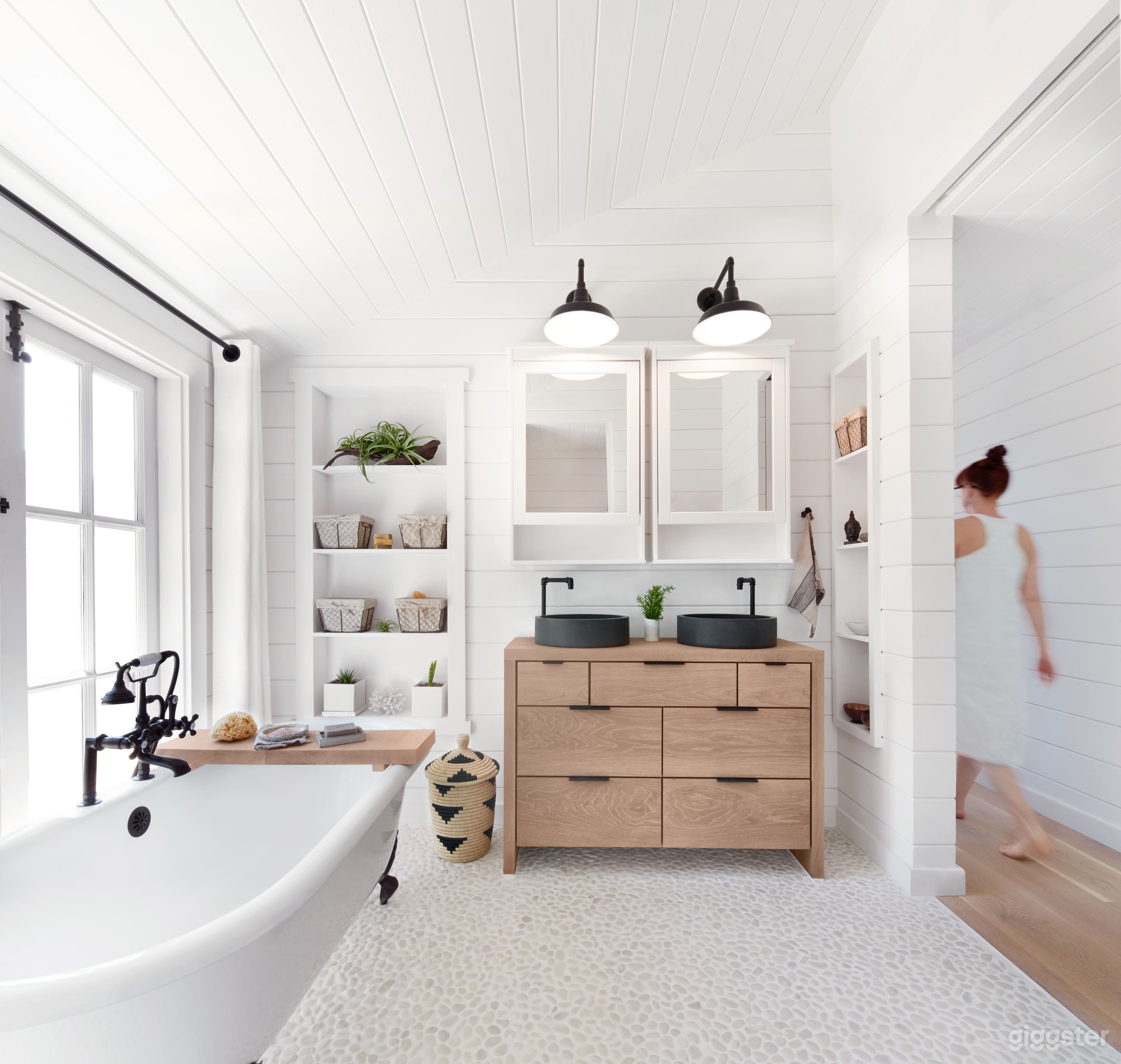 Two Modern Farmhouse Cottages on One Property  Photo 1