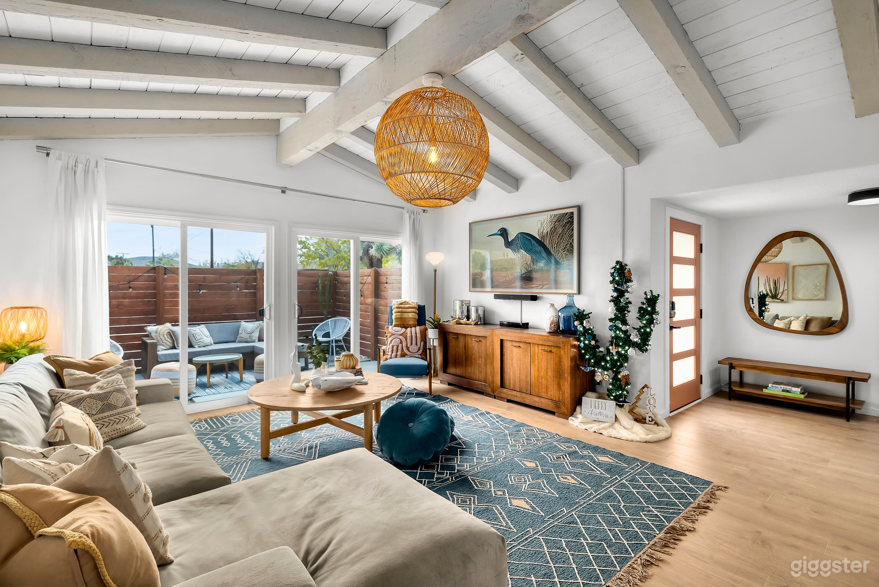 🏜️ Stylish Desert Sanctuary near Joshua Tree Photo 4