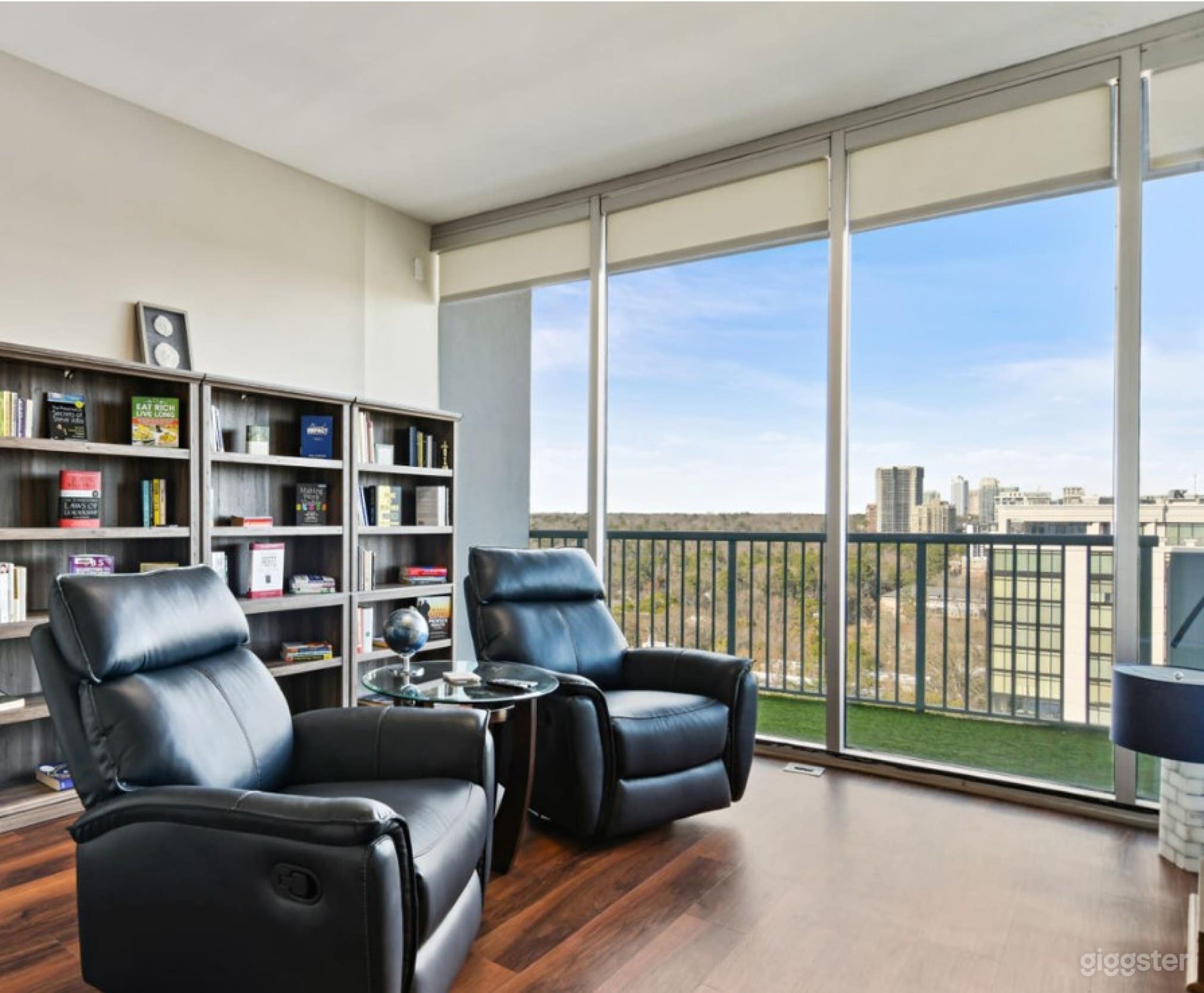 Private Library Area In Atlanta Photo 2