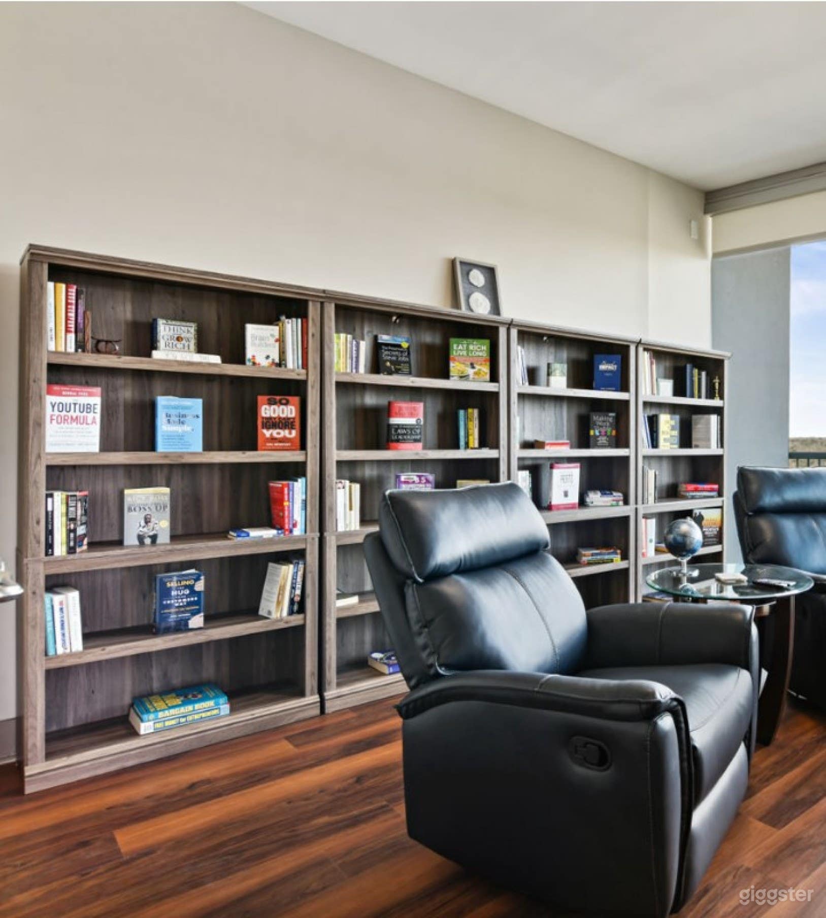 Private Library Area In Atlanta Photo 3