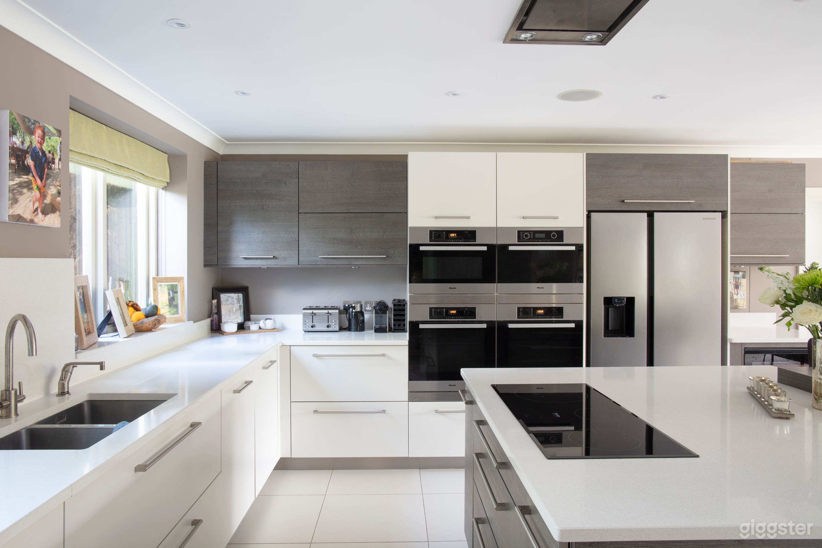 Modern Home with Pool and Outdoor Fireplace Photo 2