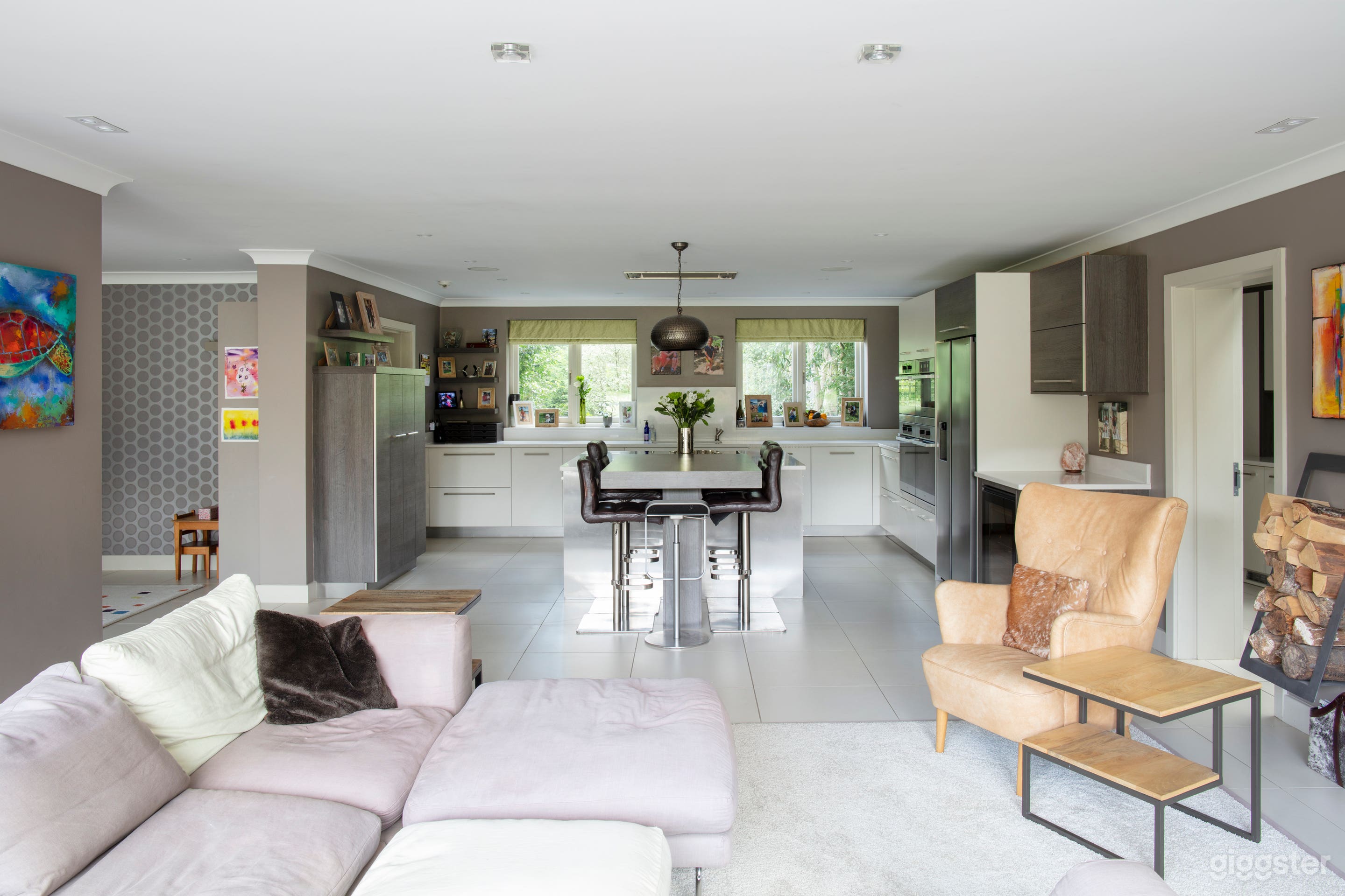 Modern Home with Pool and Outdoor Fireplace Photo 4