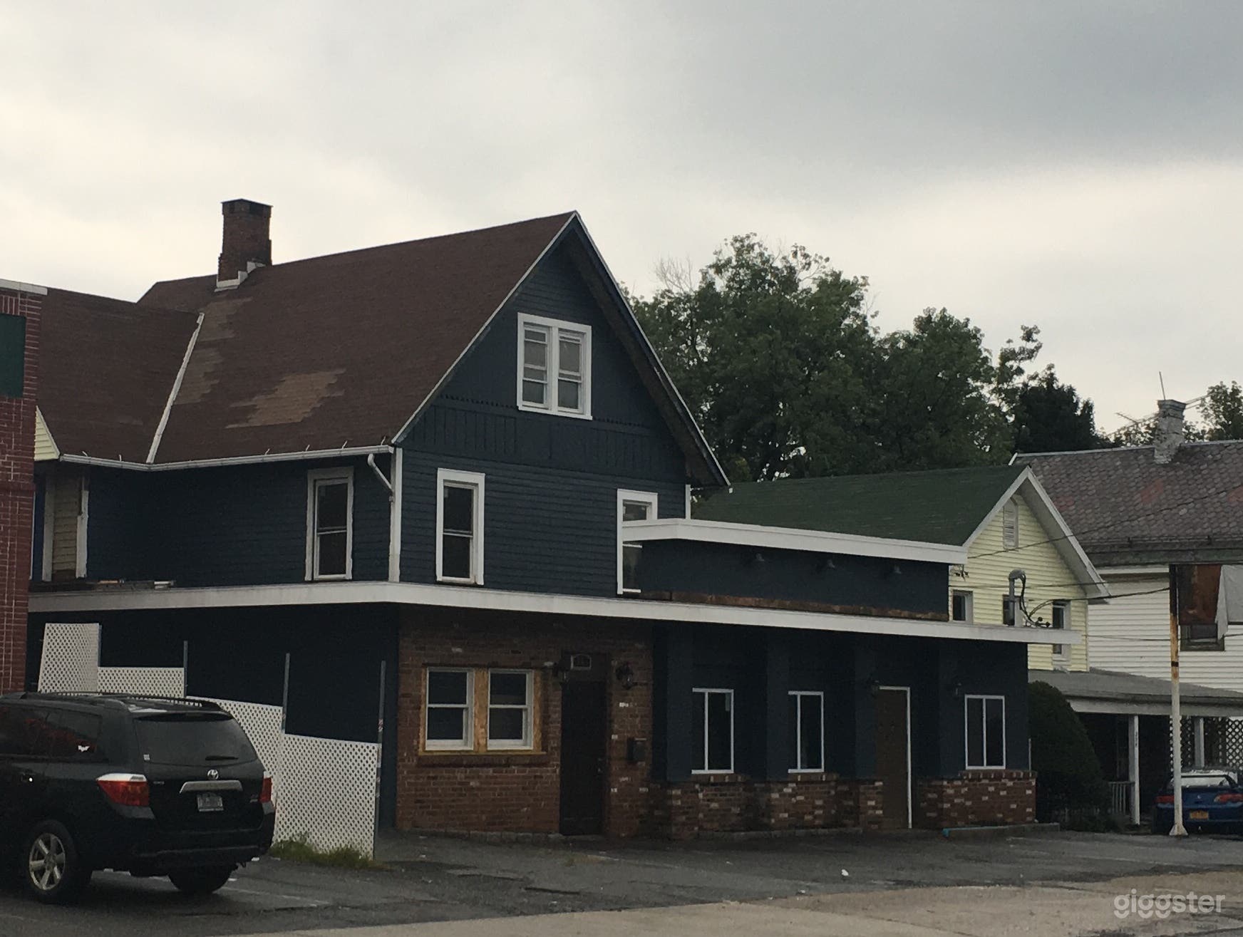 Rustic Space for Events or Productions Photo 1