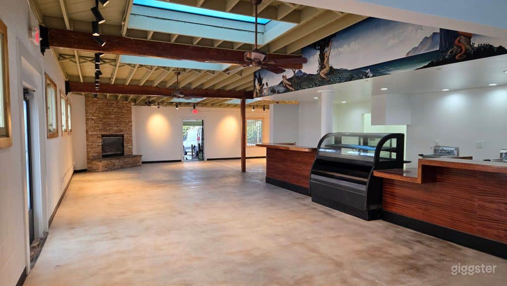 Former coffee shop location Photo 4