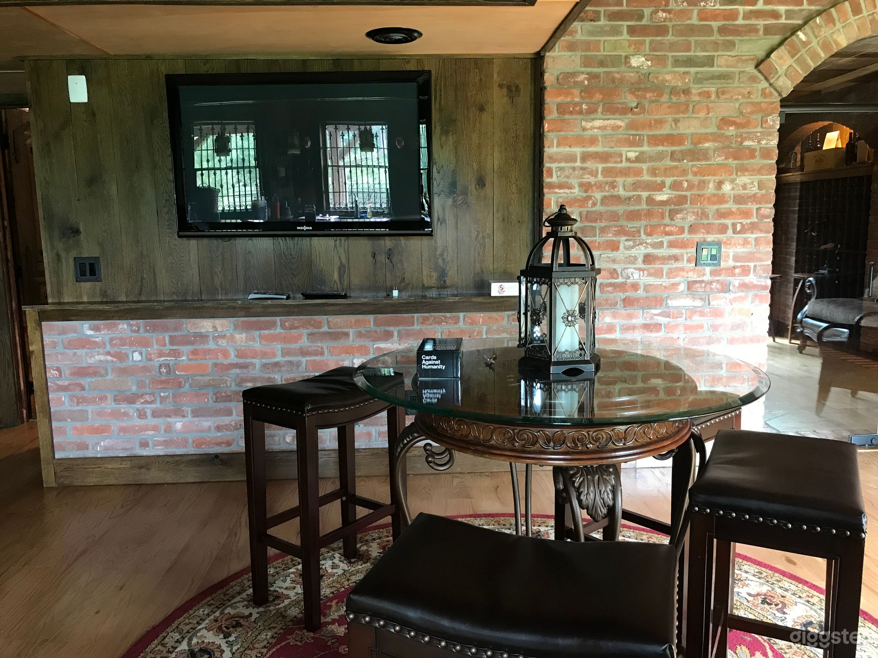 Valley Wine Cellar and Lounge in Hudson Photo 4