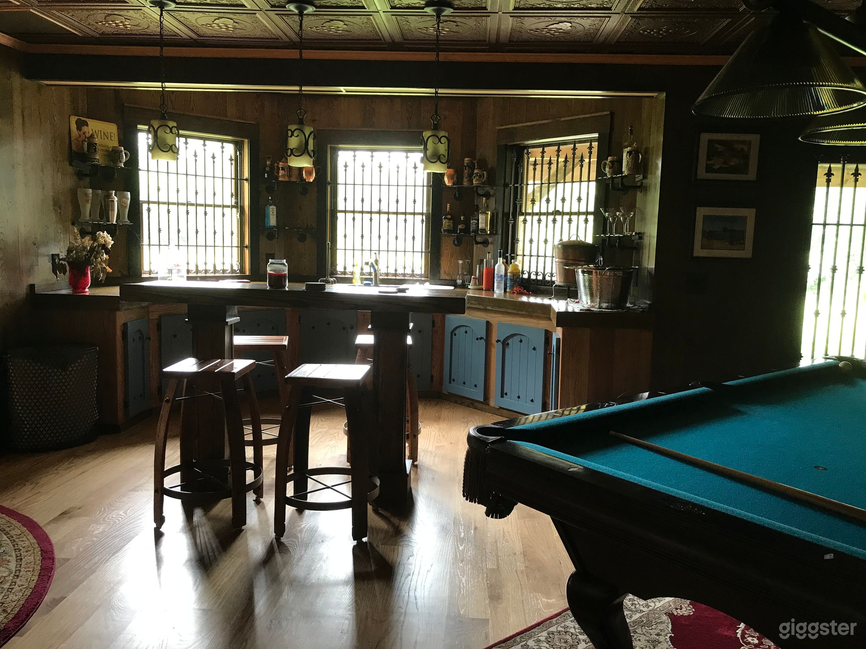 Valley Wine Cellar and Lounge in Hudson Photo 3