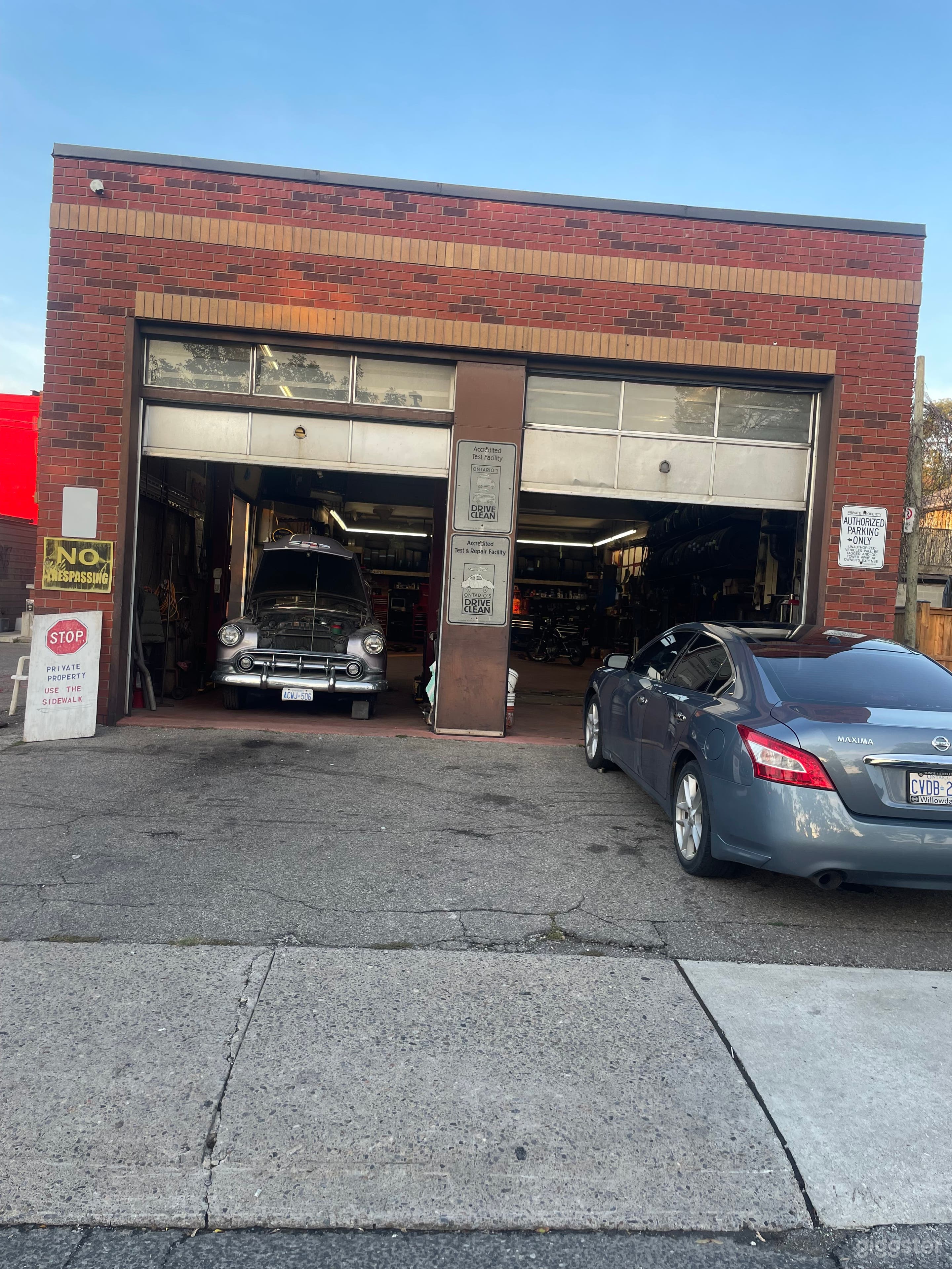 Automotive Garage for Filming Photo 2