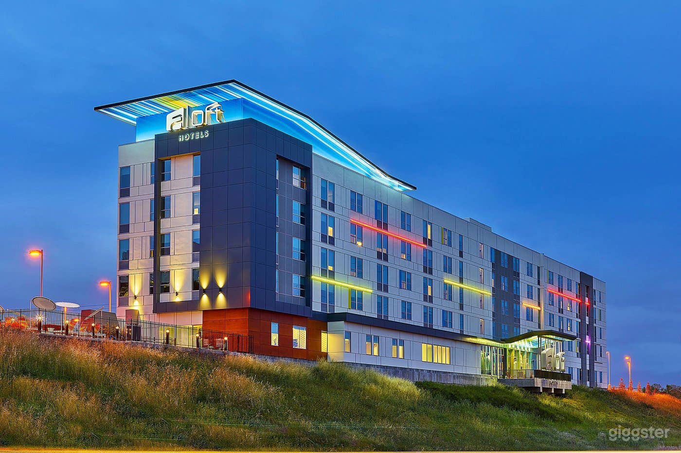 Hip and Lively Hotel in San Jose Photo 1