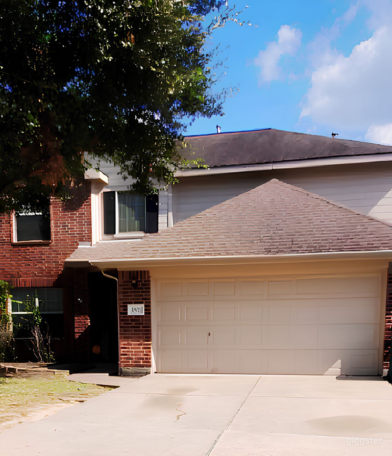  Charming Space with  4-BR  