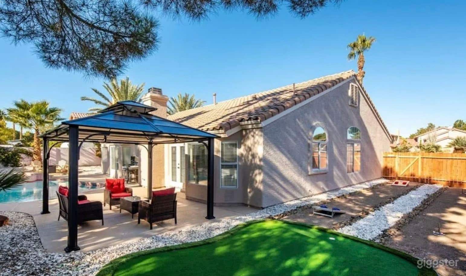 Pool in Modern Bright Resort Style Home Photo 2