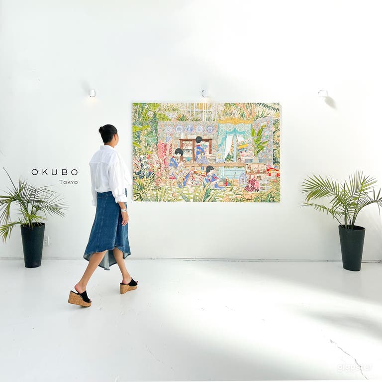  Contemporary Art Gallery 