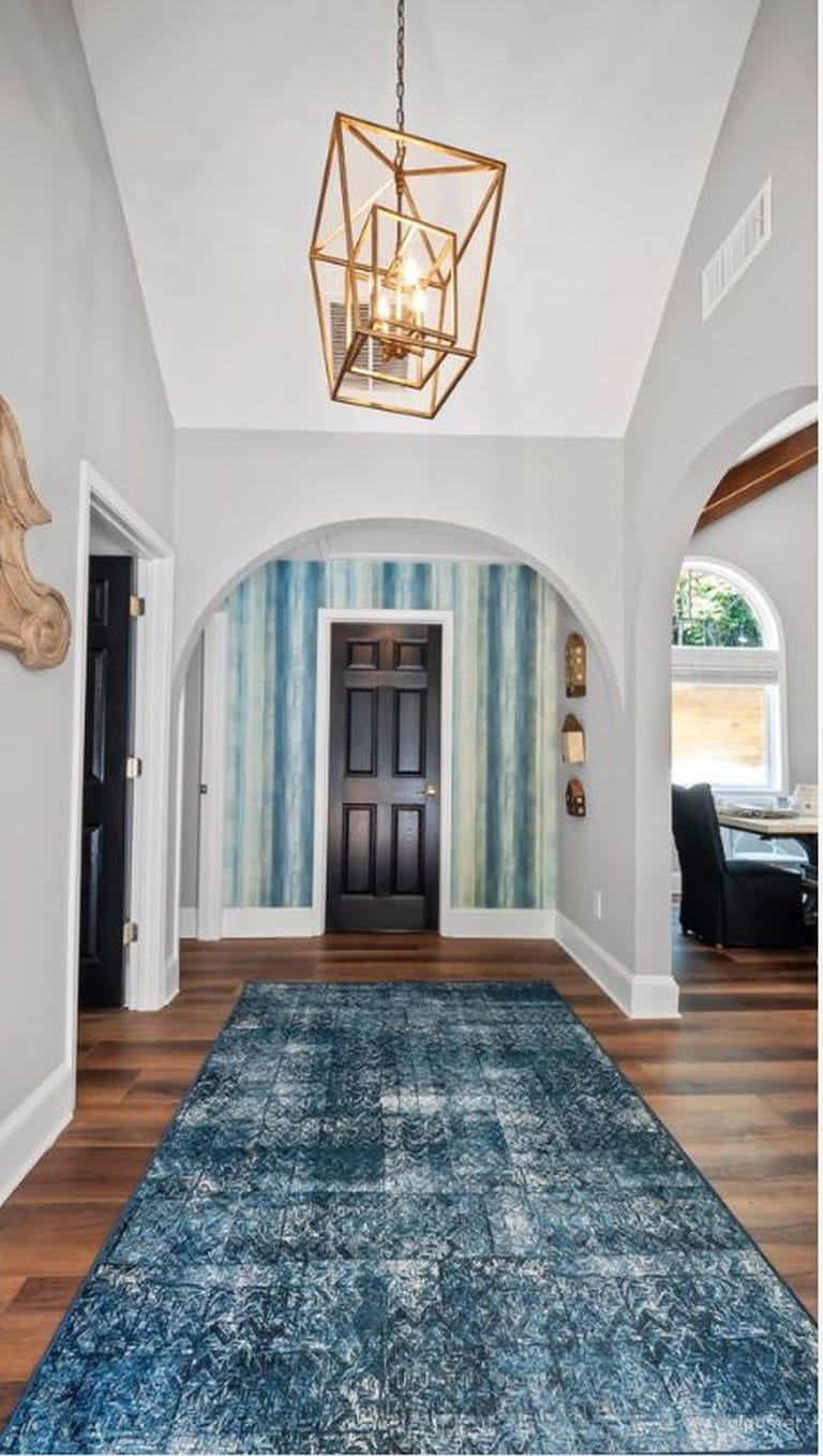  Entrance Foyer 