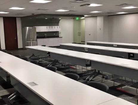 Spacious Training Room  Photo 3