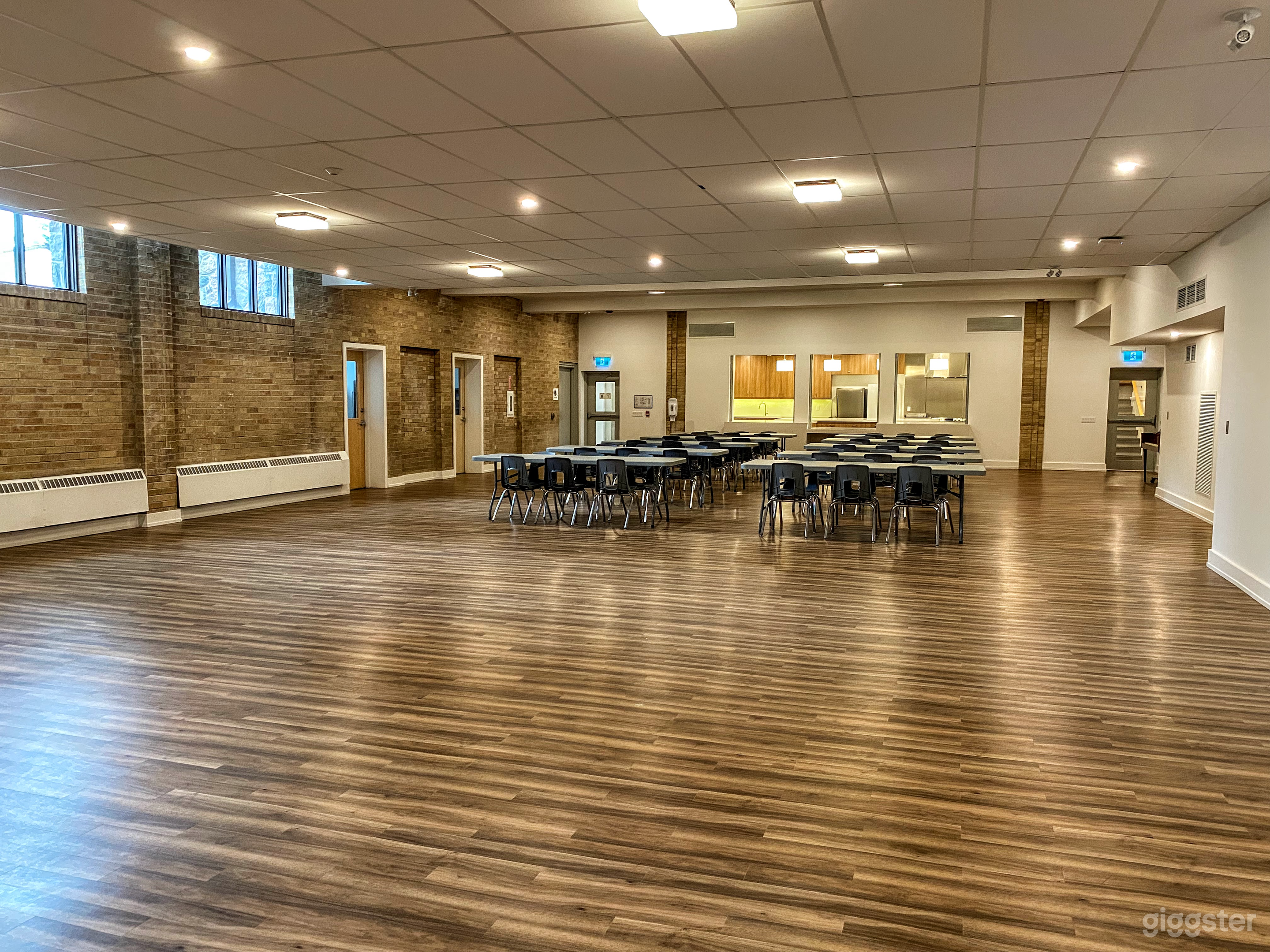 Bright, Spacious Multi-Purpose Space Photo 4