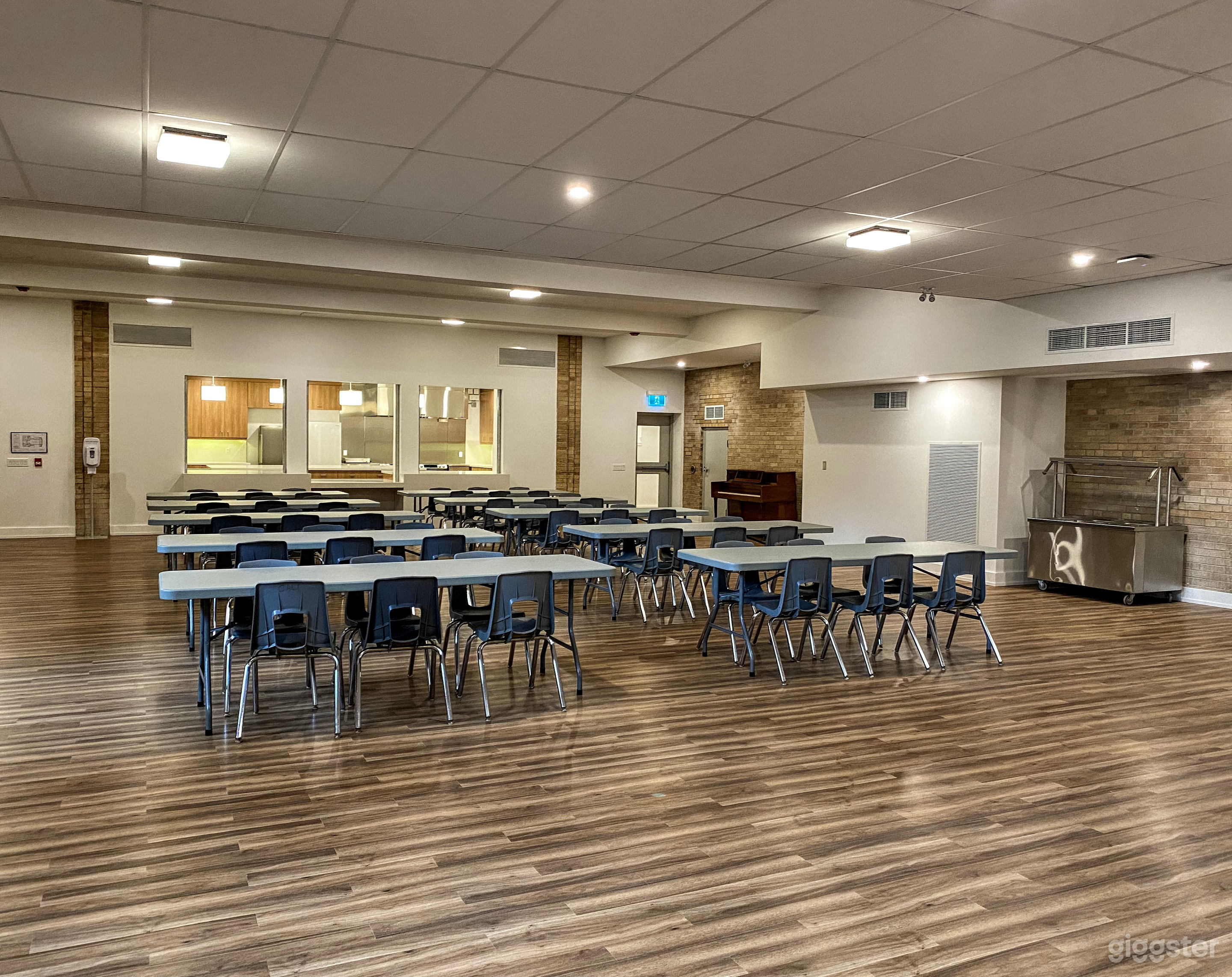 Bright, Spacious Multi-Purpose Space Photo 3