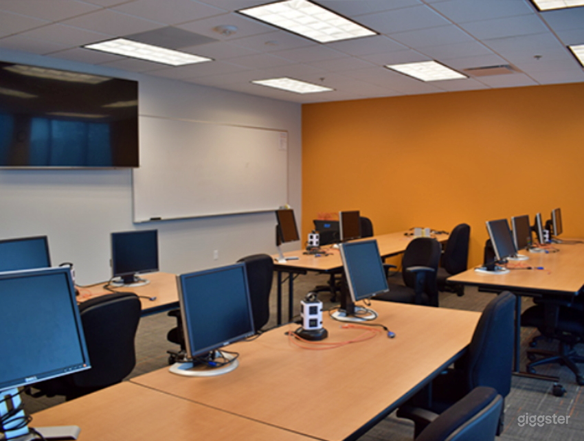 Creative Laptop- Ready Lab Photo 1