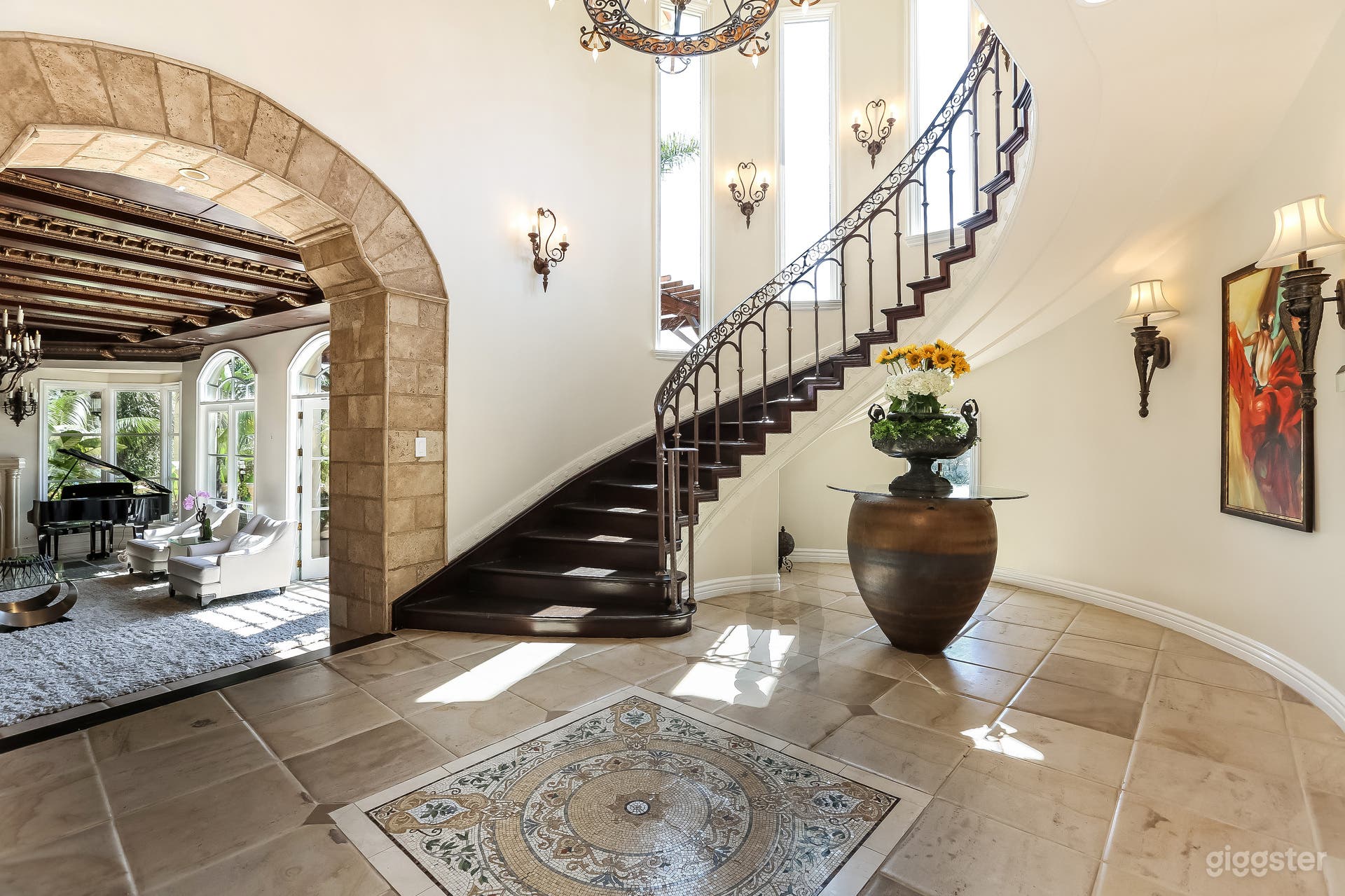 BelAir Villa/Mansion/House in Los Angeles  Photo 4