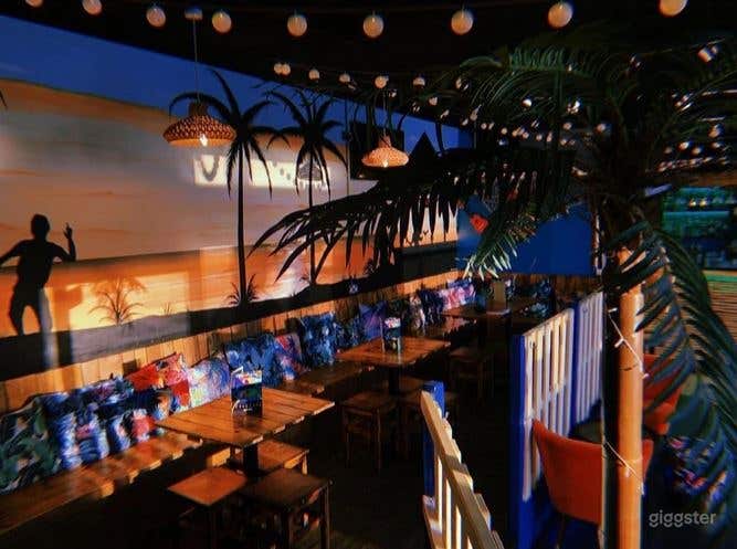 Amazing Bar with Tropic Setting for Events Photo 1