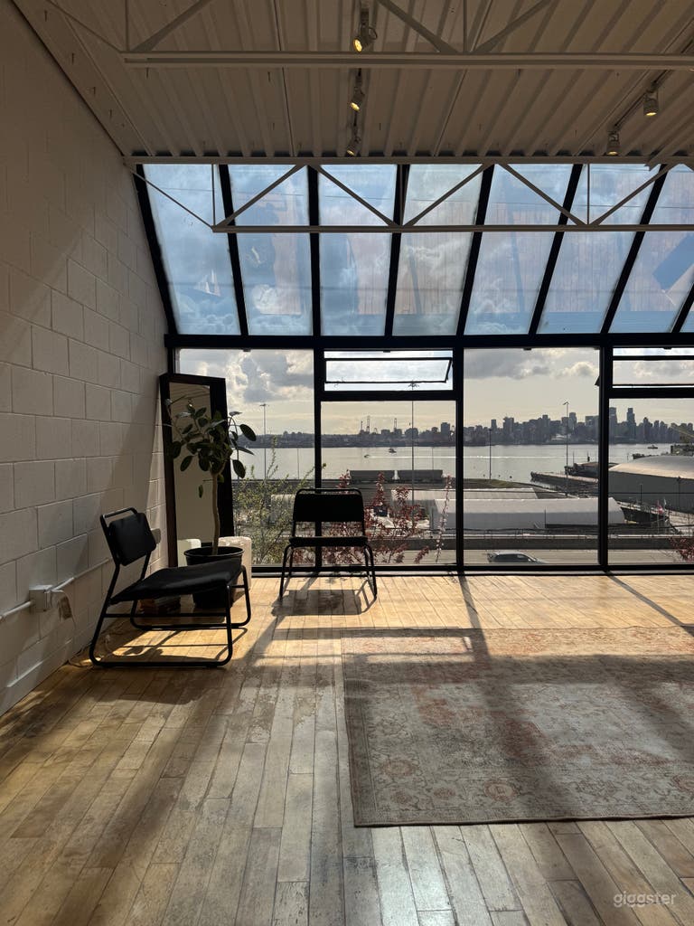  Gallery Space with Amazing Ocean View 