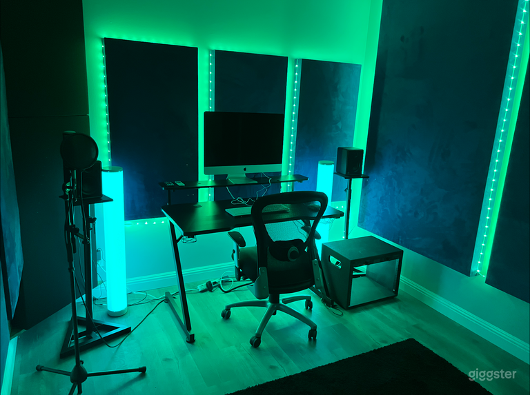  Studio Room B 