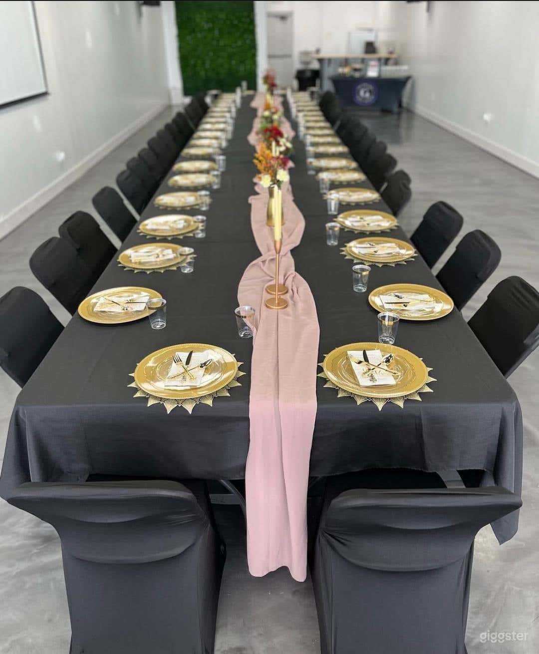 Spacious Open Concept Space Photo 3