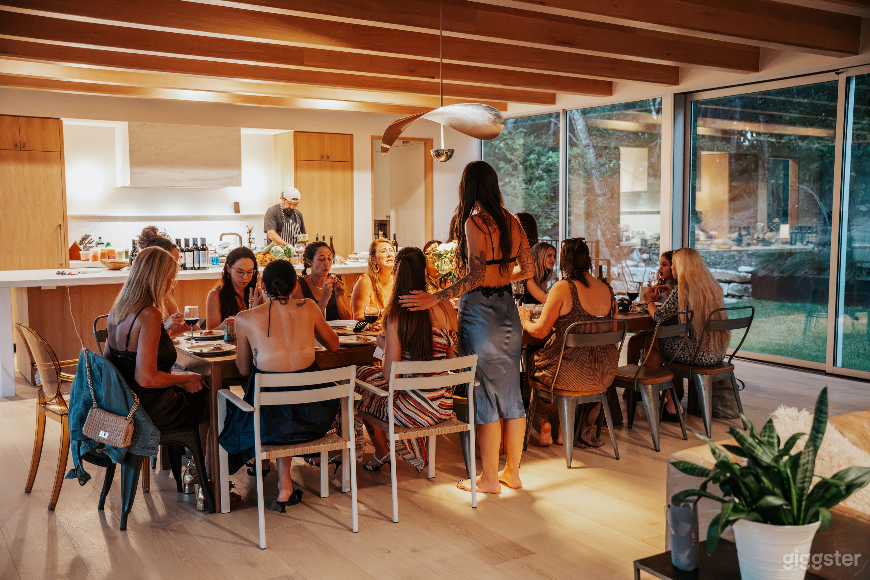 Westlake Pool Estate: Dinners, Retreats, Shoots & Wellness Photo 2