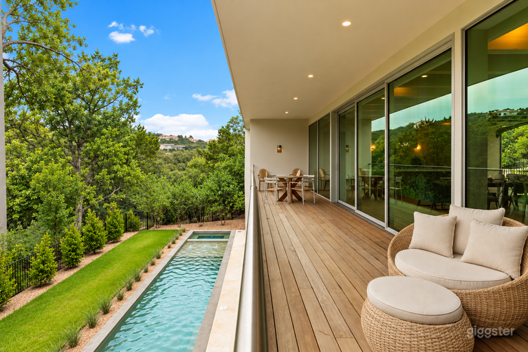  Westlake Pool Estate: Dinners, Retreats, Shoots & Wellness 