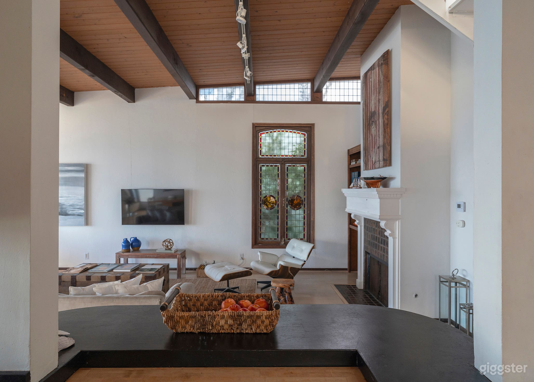 Malibu Oceanfront Villa — Direct Beach, Cinematic Views Photo 3