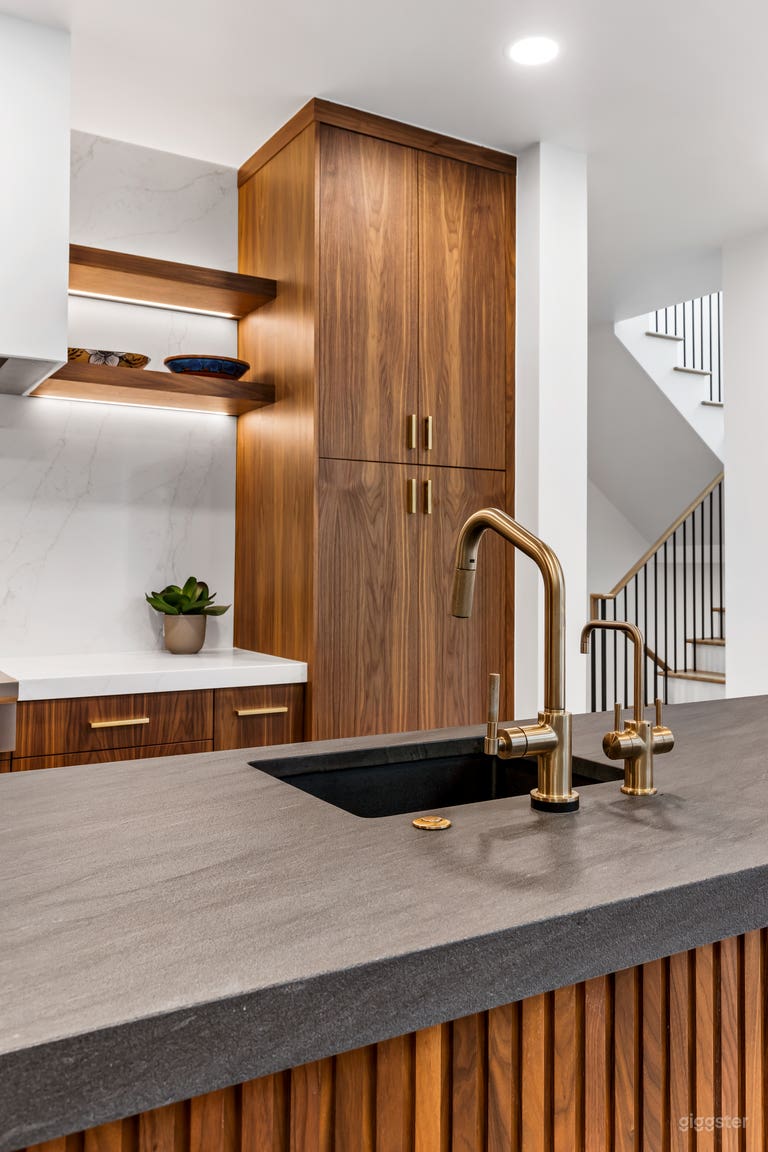  Large, Brand New Mid-Century Modern Belcaro Gem 