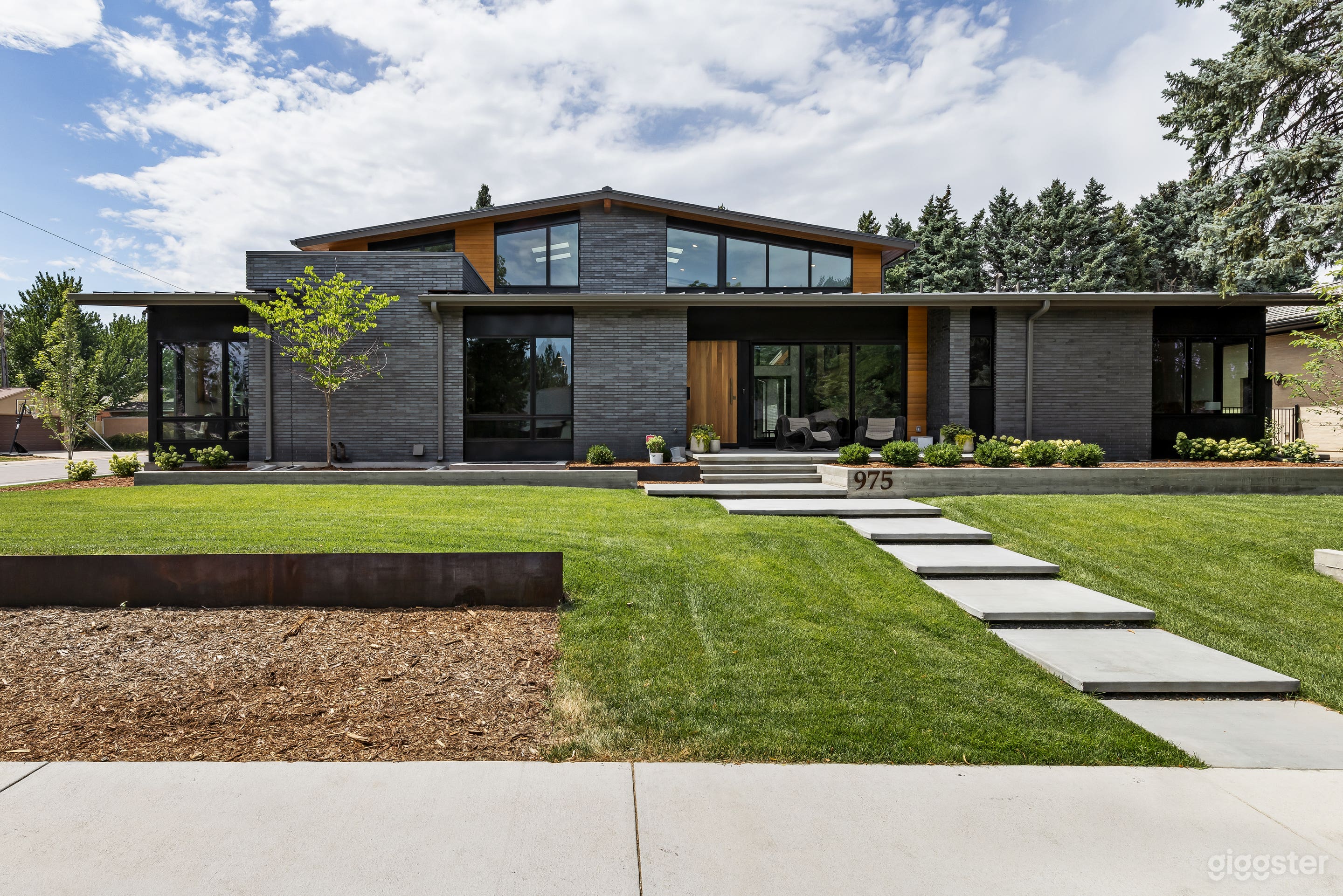 Large, Brand New Mid-Century Modern Belcaro Gem Photo 1