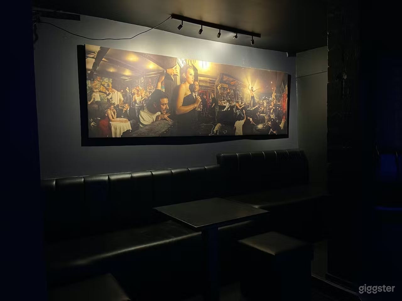 Central Hotspot Club   Photo 3