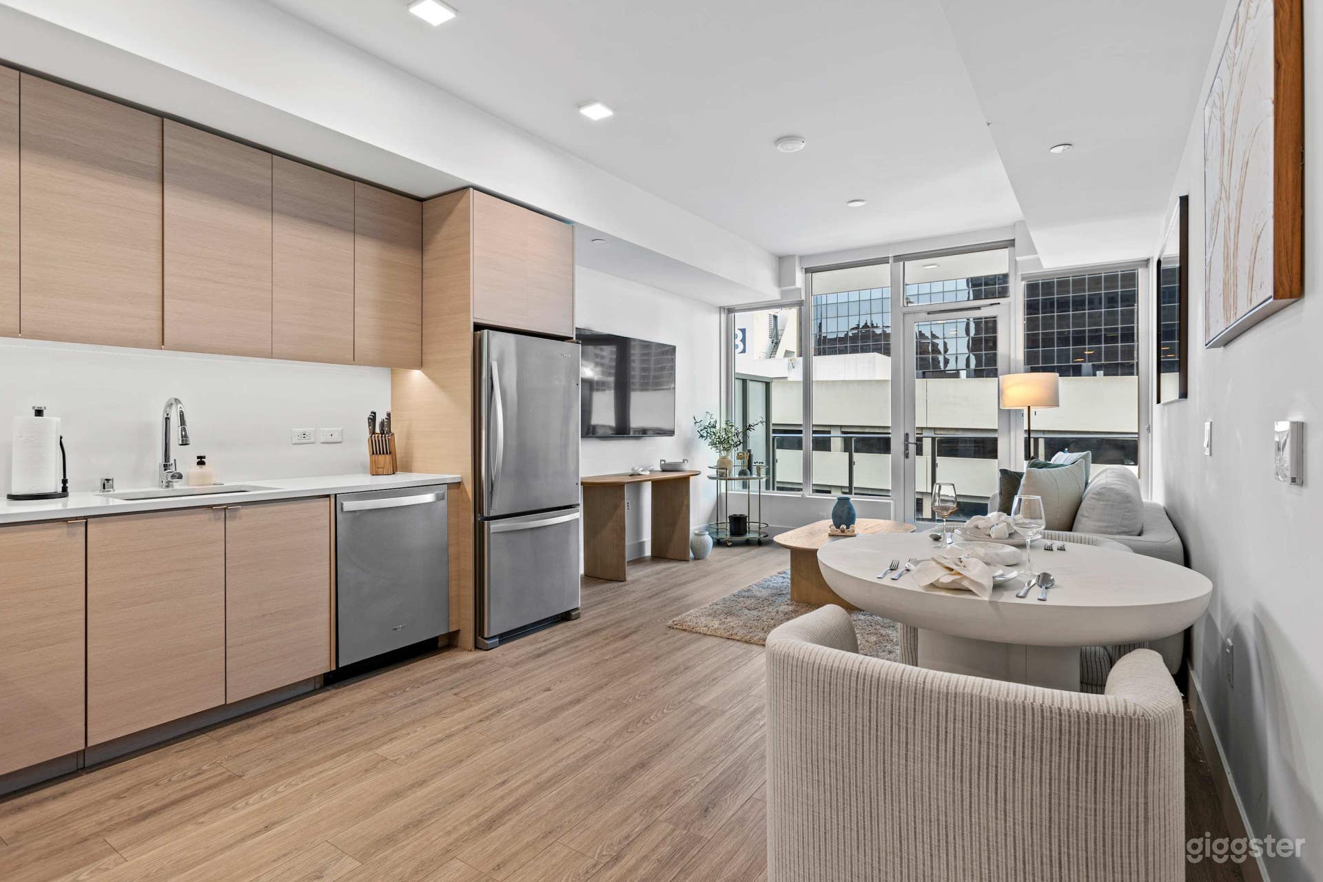 Downtown Luxe King Suite with Sauna & Pool Access Photo 1