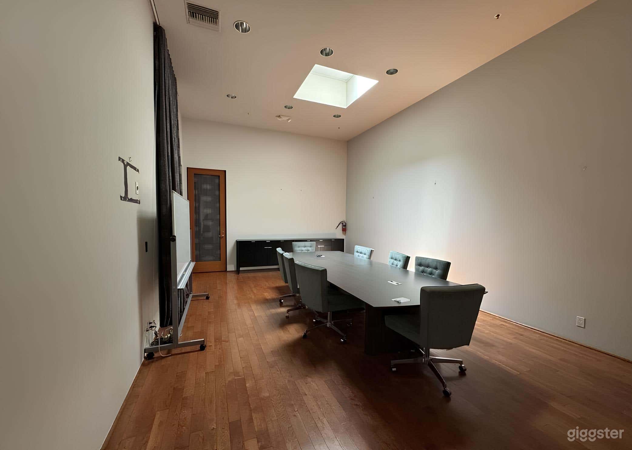 Spacious Conference Rooms for Filming Photo 1