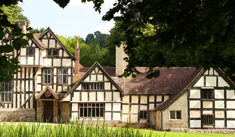  Wythall Estate Manor House 