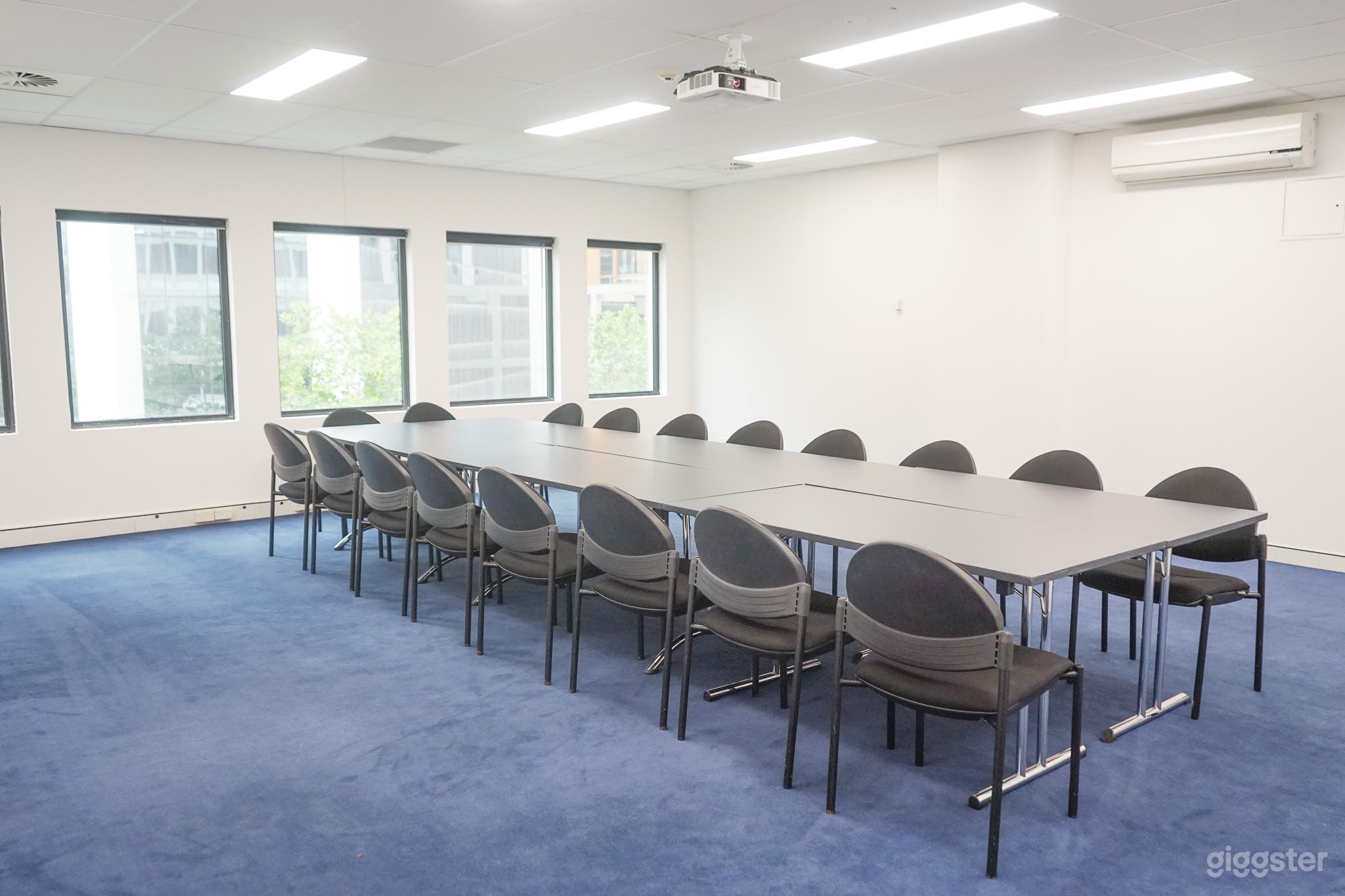 Boardroom  - Medium Room