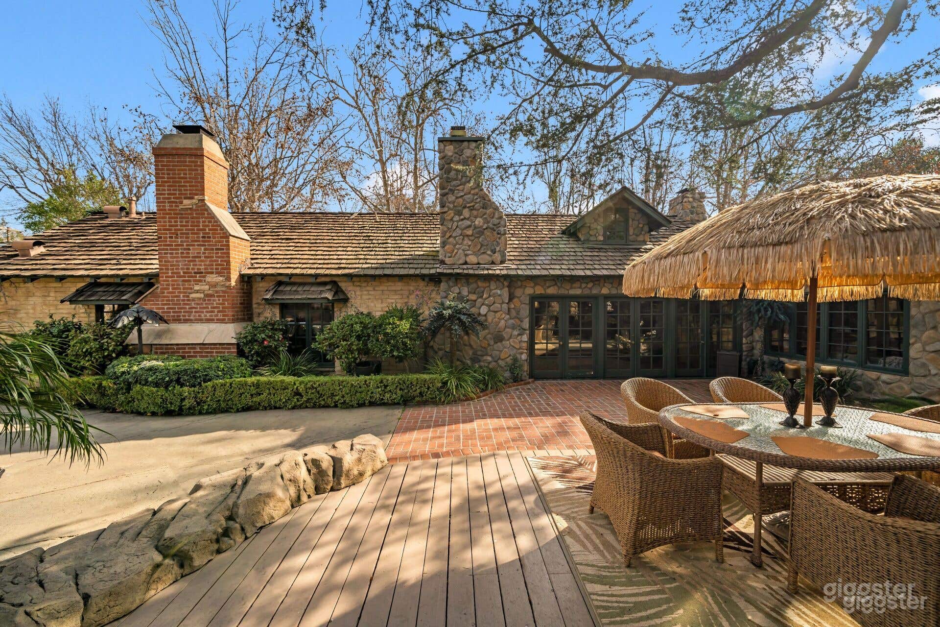 MAGICAL VALLEY LAGOON-LIKE POOL Photo 4