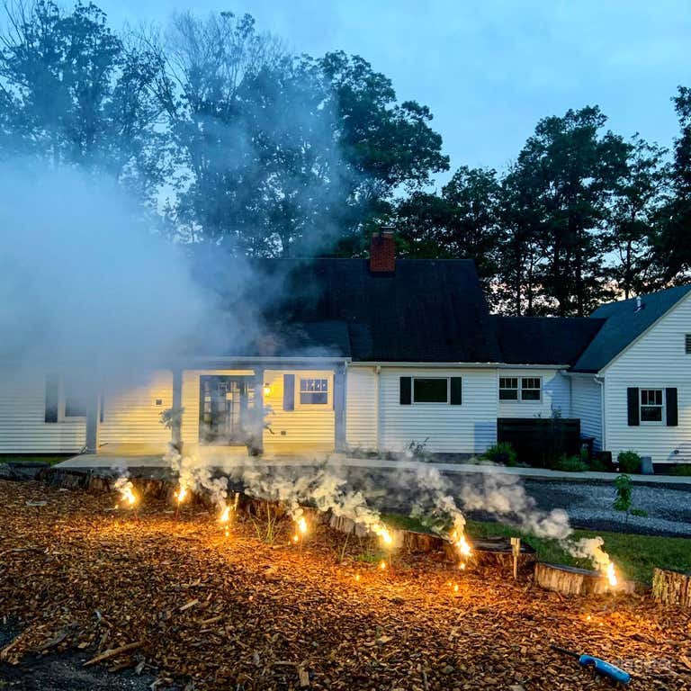  1900 Colonial Style Farm to Table Restaurant  