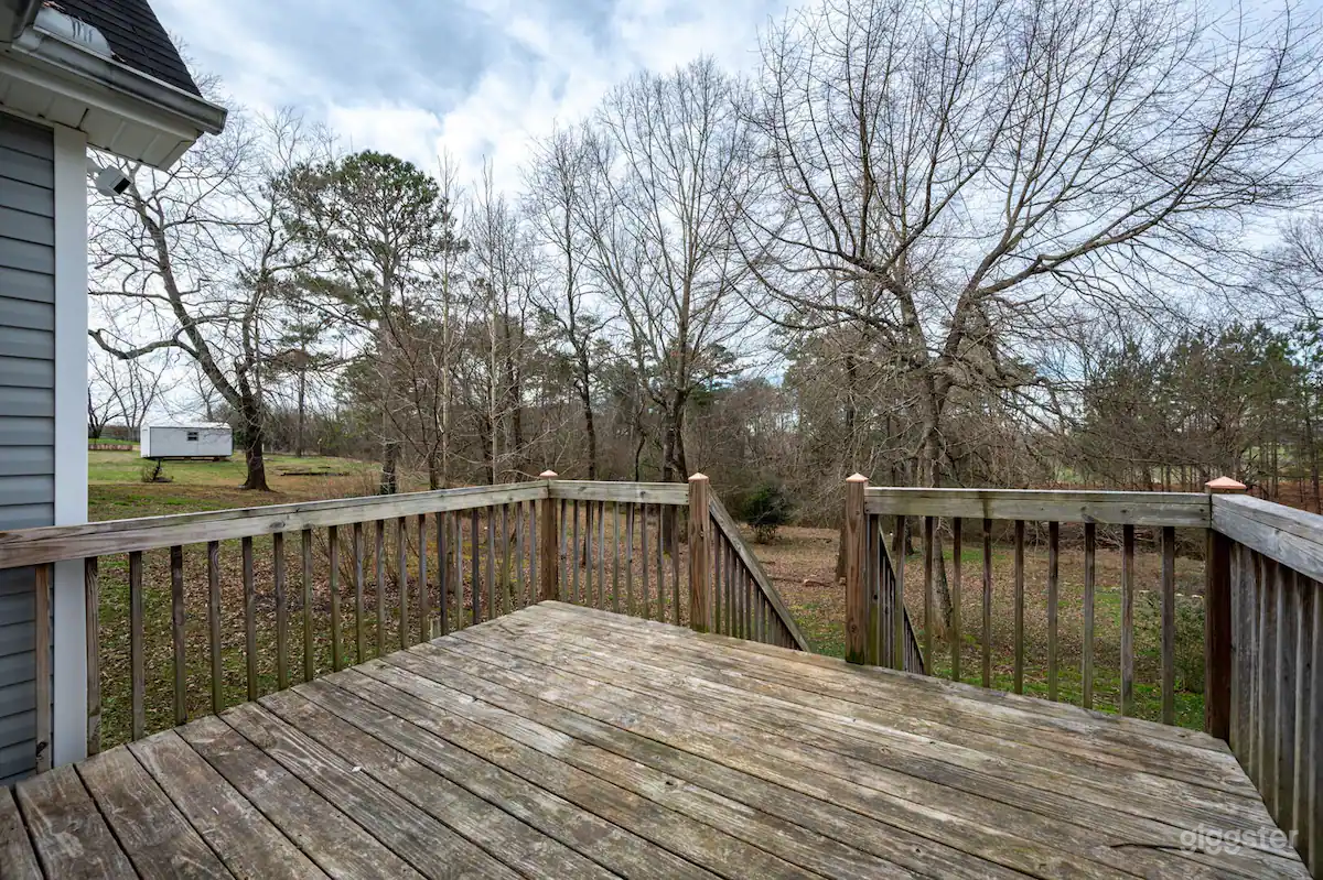 Embrace The Outdoors In This Modern Rydal Setting Photo 3