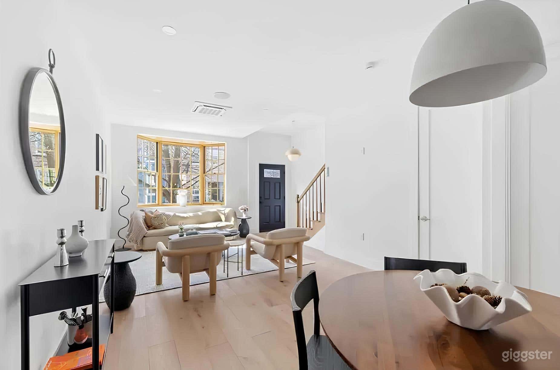 Stylish Greenpoint Townhouse — Perfect for Photoshoots Photo 4